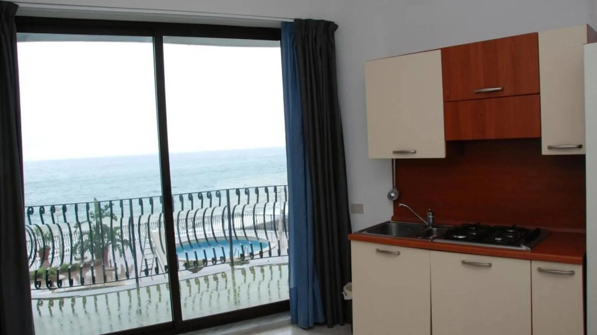 Hotel Sporting Club Altavilla Milicia