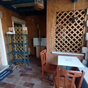 Portopollo Surfhouse Bed & Breakfast Barrabisa