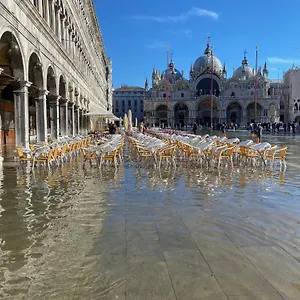 Peggy Apartment Venice