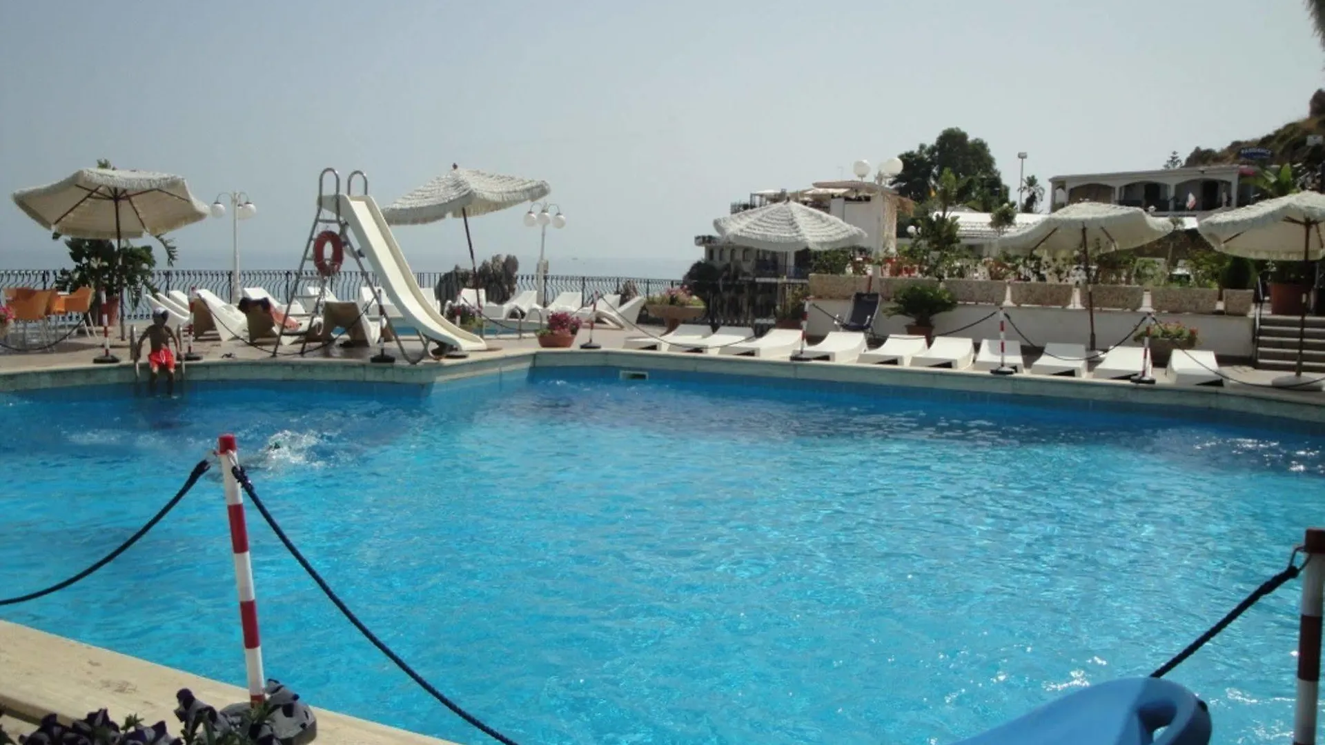 Hotel Sporting Club Altavilla Milicia 4*,  Italy